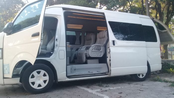 Sewa Hiace Premio Luxury Jakarta