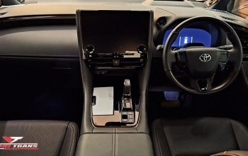 Interior Alphard
